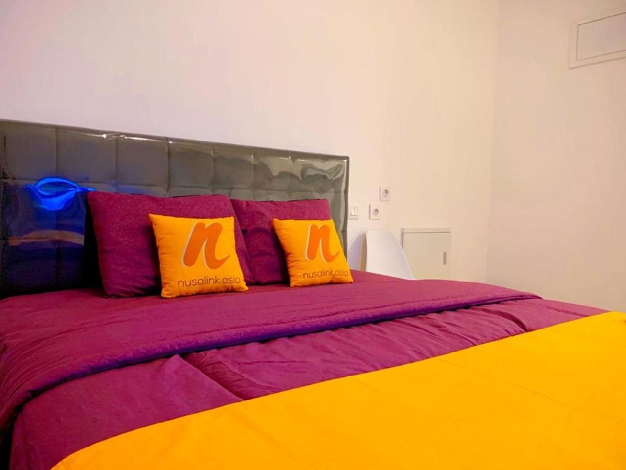 Sky House Bsd By Benchmark Hotel *